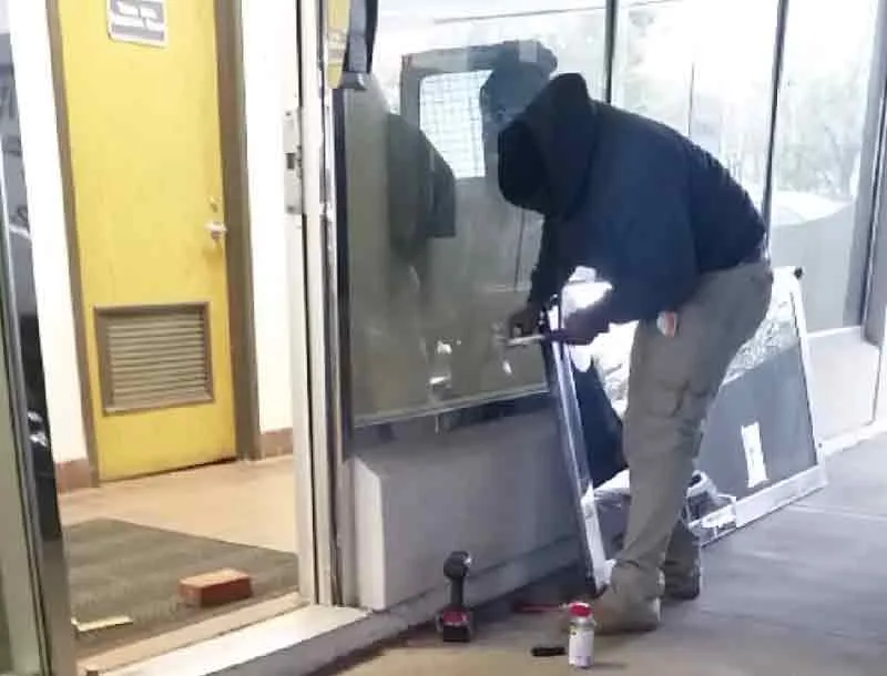 alufab-entry-door-repair alufab-entry-door-repair